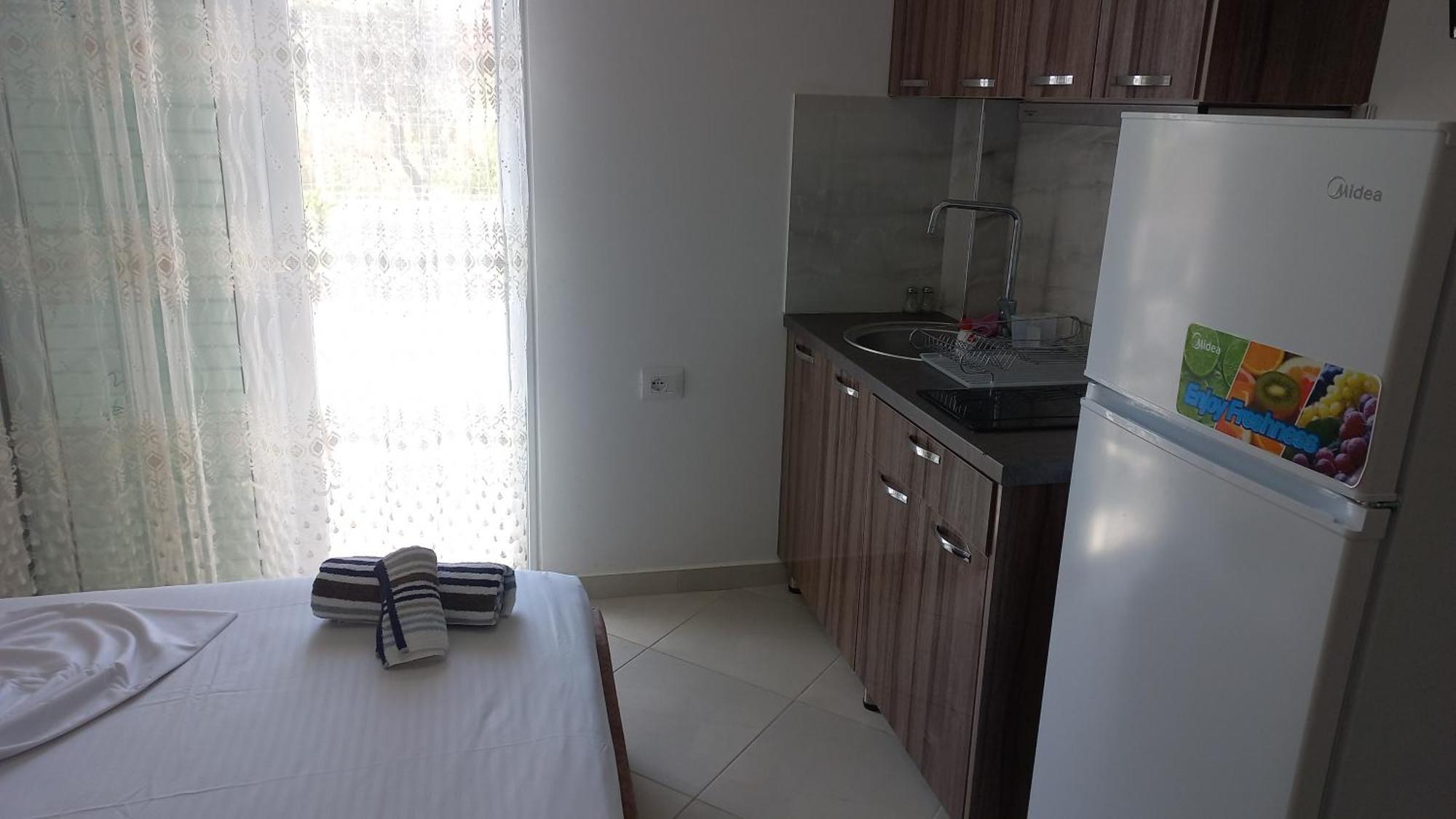 Arjan Dyli Guesthouse Ksamil Quarto foto